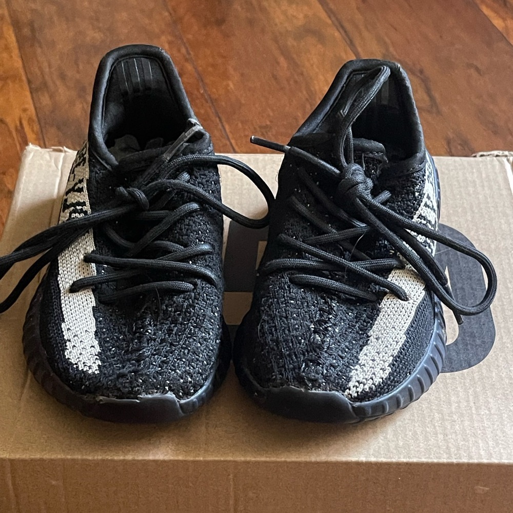 Toddler Yeezy Boost 350